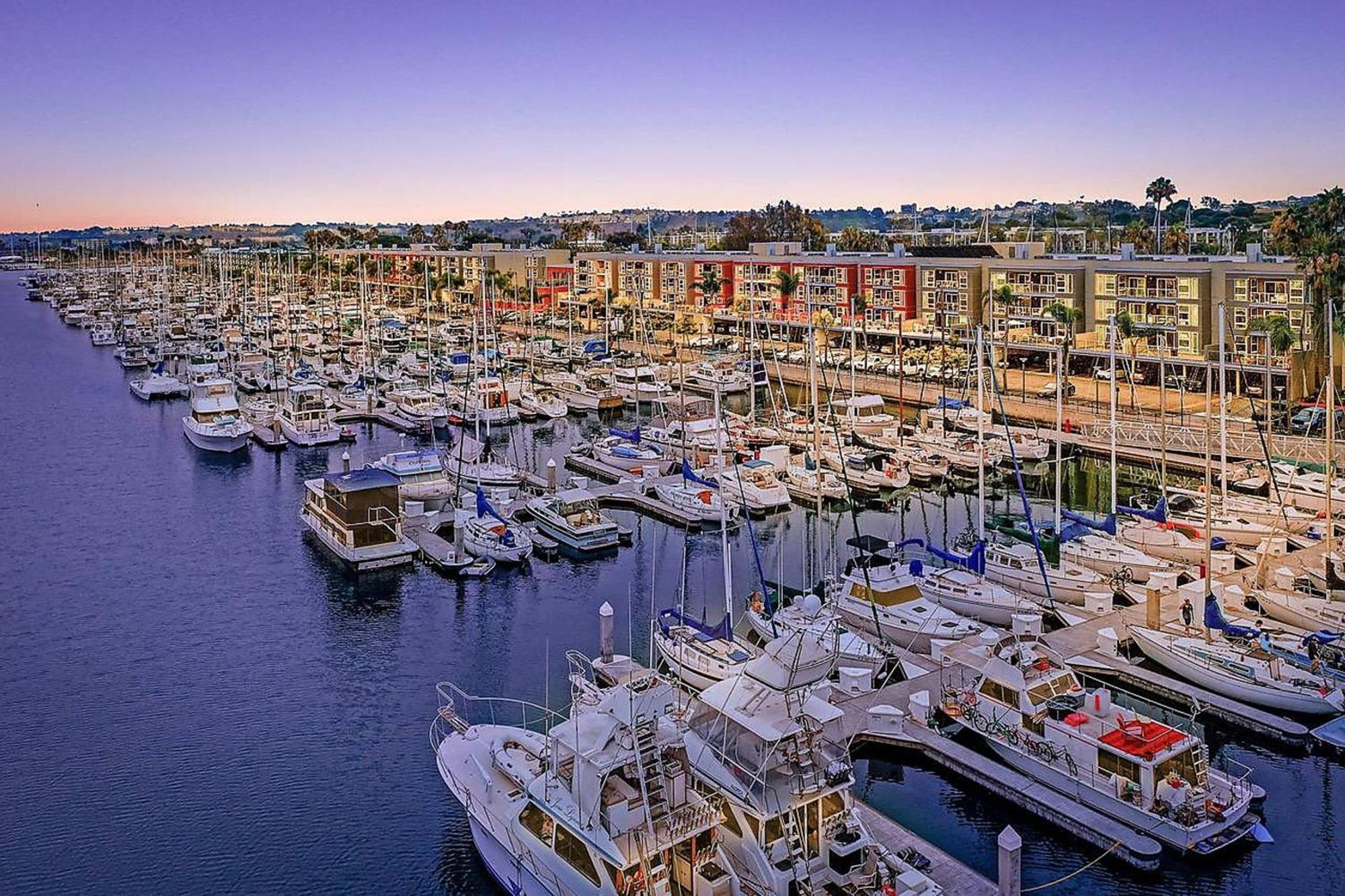 Residence Inn By Marriott Marina Del Rey Los Angeles Exterior photo
